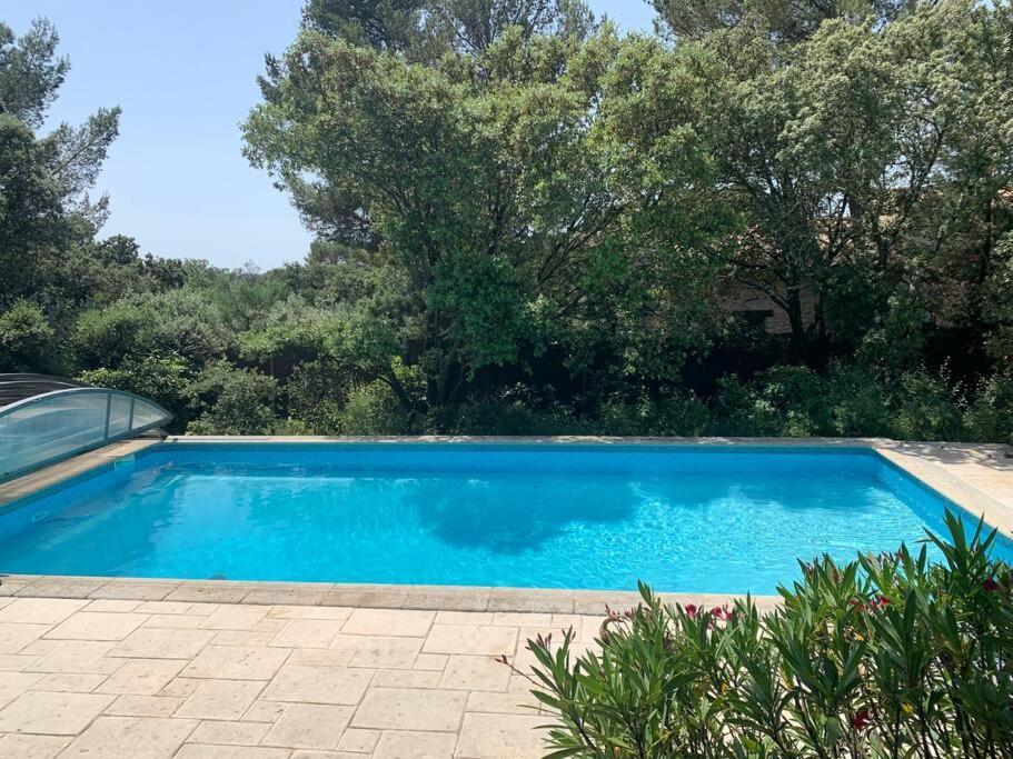 Studio En Rez-De-Jardin Arbore Avec Acces Piscine Et Clim วิลเนิฟ-เลส์-อาวิญง ภายนอก รูปภาพ